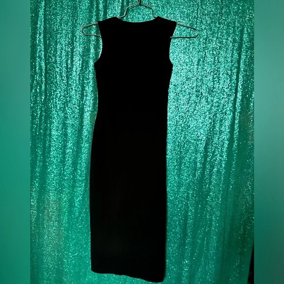 Boohoo Little Black Dress / Plunge Neck Bodycon Midi Dress for ladies size 2 - Picture 4 of 12